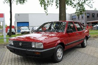 Vaurioauto  passenger cars Volkswagen Passat 1.6 CL Inj NETTE STAAT!, Trekhaak, HISTORIE! 1987/4
