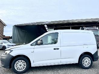 Voiture accidenté Volkswagen Caddy Cargo 2.0 TDI 75pk 6-bak Eco.Business - nap - clima - cruise - lichtsensor - Apple CarPlay + Android - stuurbediening 2024/1