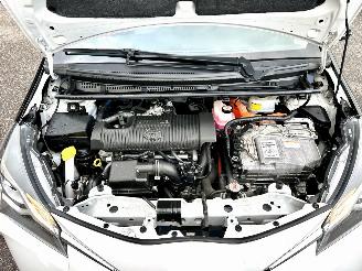 Toyota Yaris 1.5 Hybrid 87pk automaat Design Sport 5drs - front + line assist - camera - clima - cruise - vaste prijs - keyless start - twotone - NIEUW MODEL picture 15