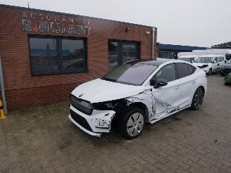 Damaged car Skoda Enyaq RS SUITE 2023/9