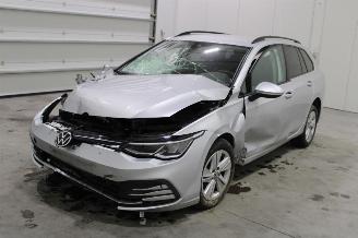 Damaged car Volkswagen Golf  2021/2