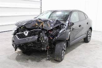 Salvage car Renault Arkana  2023/4