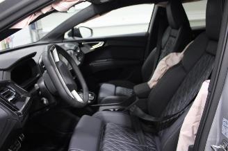 Audi Q4  picture 10