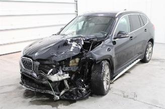 damaged passenger cars BMW X1  2019/1
