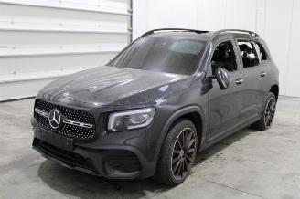 Mercedes GLB 200 picture 1