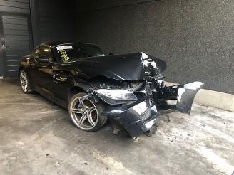 Damaged car BMW Z4 benzine - 2000cc - 2013/1