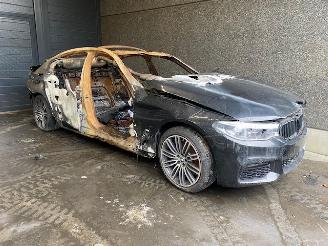 Voiture accidenté BMW 5-serie (G30) Sedan 2016 / 2024 530e iPerformance xDrive Sedan 4Dr Elektrisch Benzine 1.998cc 120kW (163pk) 4x4 2020/5