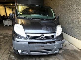 danneggiata roulotte Opel Vivaro  2012/4