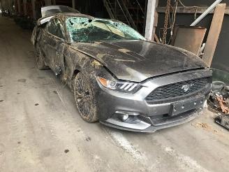 uszkodzony samochody osobowe Ford Mustang 2300cc - benzine 2016/3