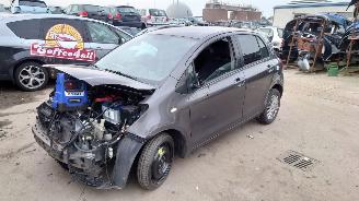 škoda osobní automobily Toyota Yaris 2009 1.3 16v 1NRFE Grijs 1G3 Grijs onderdelen 2009/1