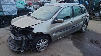 škoda osobní automobily Renault Clio 3 2008 1.6 16v K4M DP0074 Beige TEHNK onderdelen 2008/4