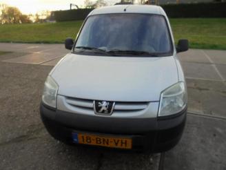 Coche accidentado Peugeot Partner Partner, Van, 1996 / 2015 2.0 HDI 2004/7