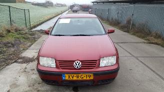 rozbiórka samochody osobowe Volkswagen Bora  1999/2