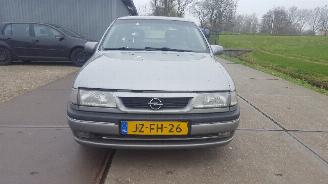 Käytettyjen passenger cars Opel Vectra Vectra A (88/89) Hatchback 1.6 i Ecotec (X16SZ) [52kW]  (09-1993/11-1995) 1995/1