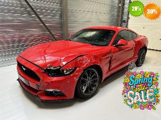 Damaged car Ford Mustang 2.3 ECOBOOST / NAVI / LEDER / CAMERA / LED 2017/12