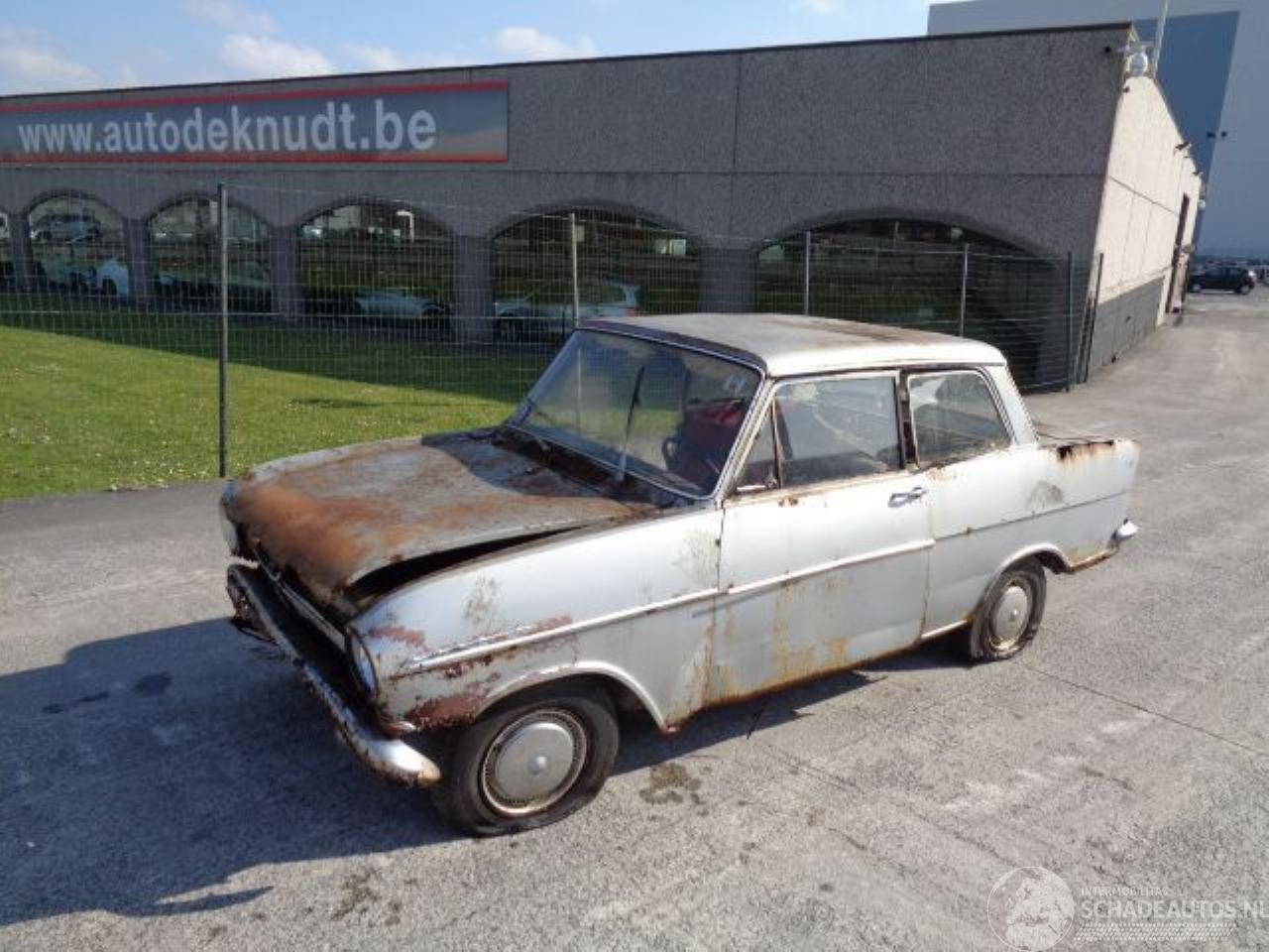 Opel Kadett 1.0