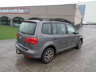 Salvage car Volkswagen Touran 1.6 TDI CAY 7 PLACES 2012/3