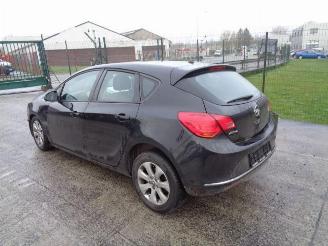 skadebil auto Opel Astra 1.4I  A14XER 2014/9