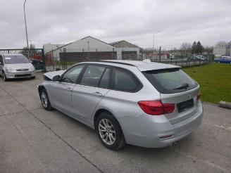 skadebil auto BMW 3-serie BUSINESS PACK 2019/1