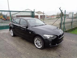 Salvage car BMW 1-serie LIMITED EDITION 2015/3