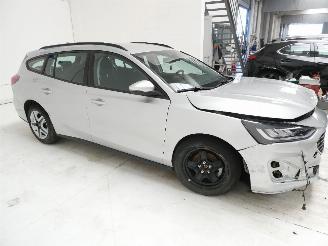 Ford Focus 1.0 HYBRIDE TREND picture 13