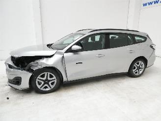 Ford Focus 1.0 HYBRIDE TREND picture 4