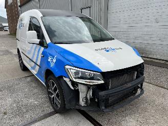uszkodzony samochody osobowe Volkswagen Caddy 2.0 TDI L1H1 Exclusive Edition 2019/9