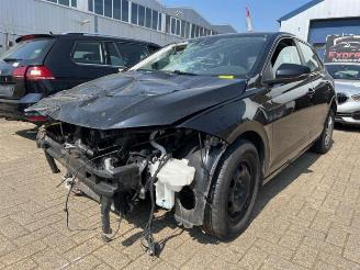 Voiture accidenté Volkswagen Polo Polo VI (AW1), Hatchback 5-drs, 2017 1.0 MPI 12V 2021/1