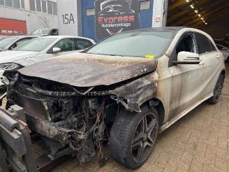 uszkodzony samochody osobowe Mercedes A-klasse A (W176), Hatchback, 2012 / 2018 1.8 A-200 CDI 16V 2013/4