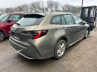 uszkodzony samochody osobowe Toyota Corolla 1.8 hybride 2020/2