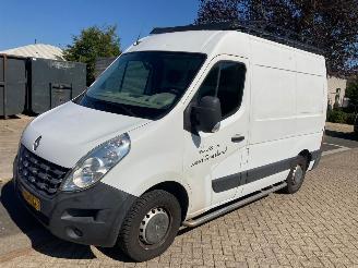 Salvage car Renault Master T35 2.3 dCi L1H2 | NAP | airco | imperiaal | 2011/5