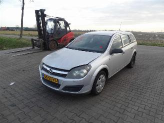 Opel Astra SW 1.9  CDTi picture 3