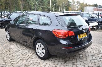 Opel Astra SPORTS TOURER picture 5